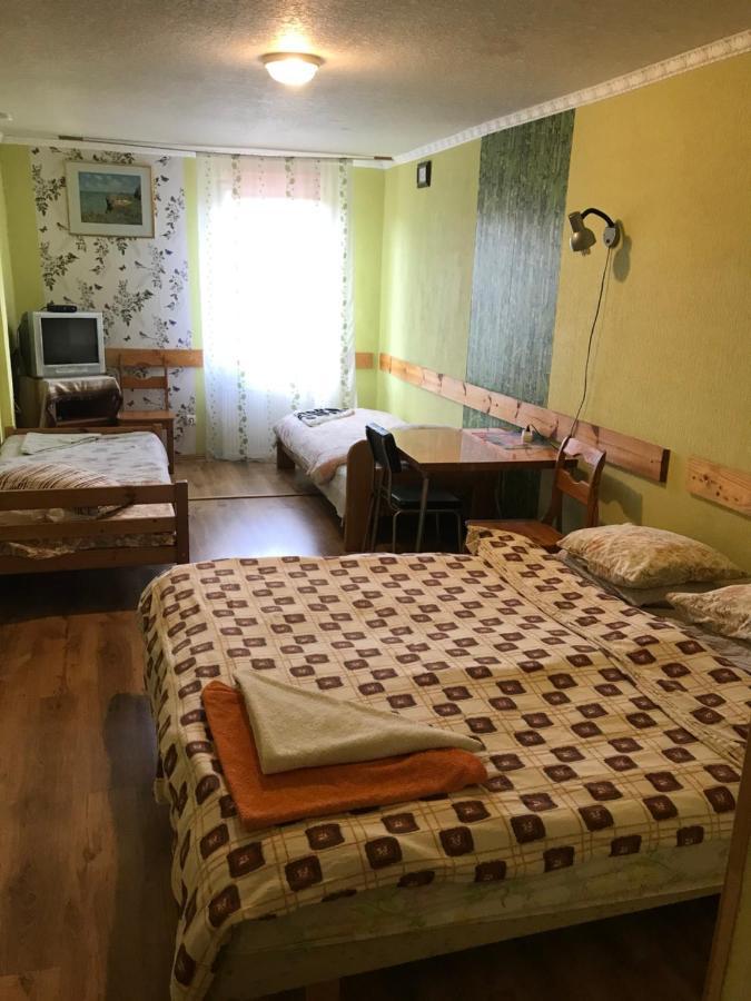 Viesu Nams Juras Sapni Hotell Dundaga Exteriör bild
